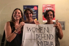 Catalonian revolutionaries stand with Rojava